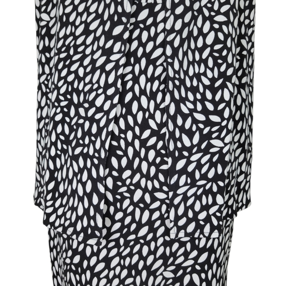 Chicos Shift Dress Size 1 M 8 Black White Sleeveless Inverted Back Split Keyhole - Picture 5 of 11